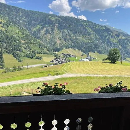 Guggenbergerhof 3* Мария-Луггау